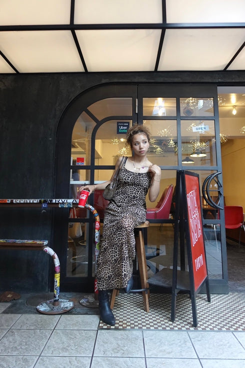 バックオープンレオパードワンピ